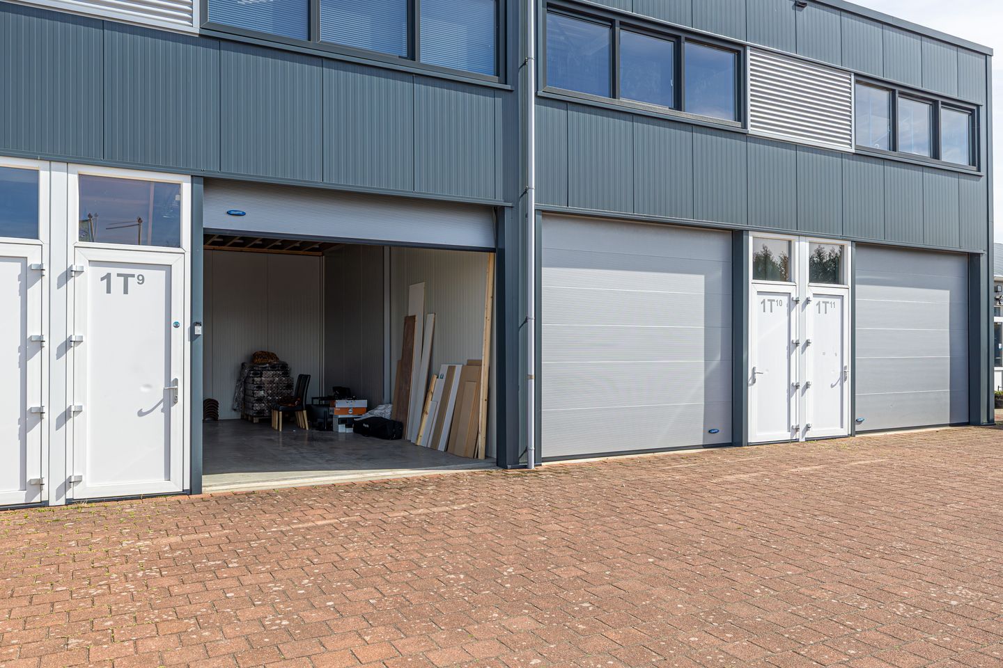 View photo 3 of Avondsterweg 1-t9