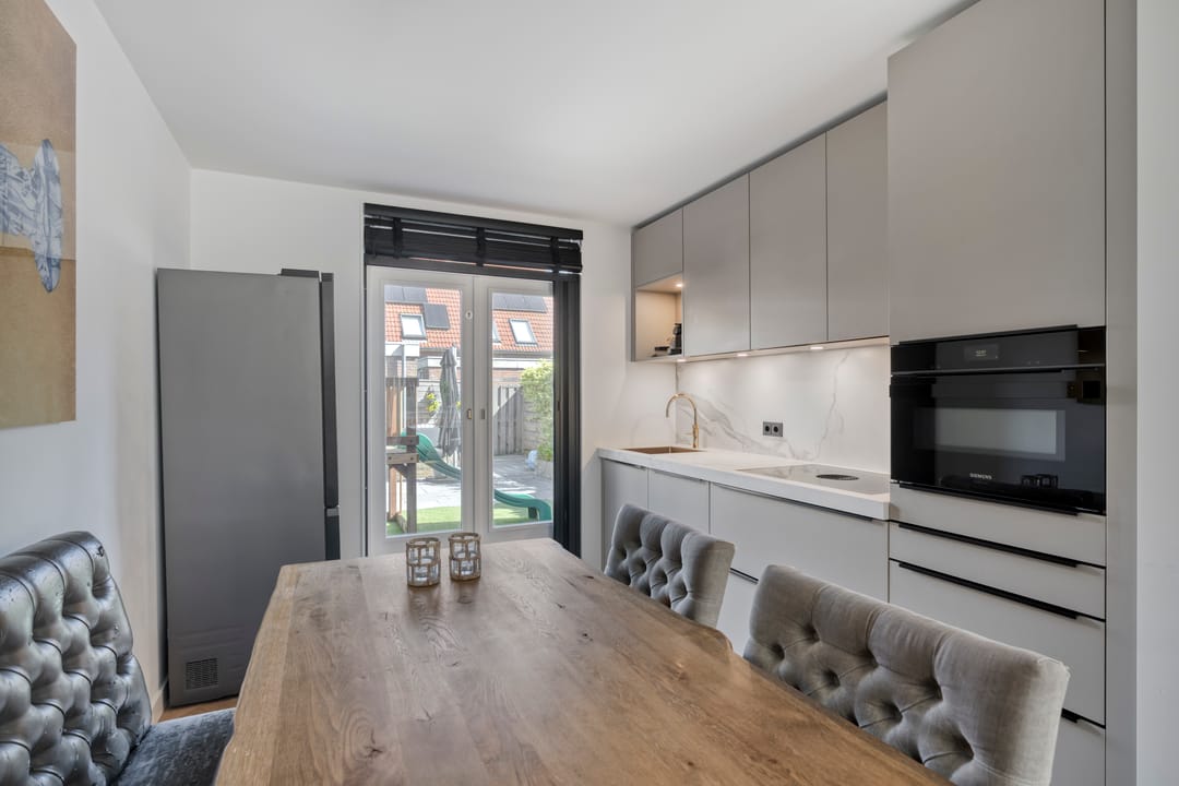 Photo 17 of Aletta Jacobsstraat 74