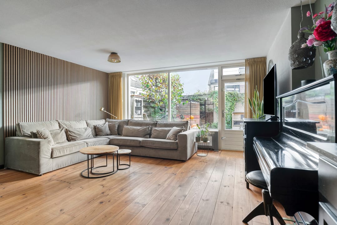 Photo 11 of Anna Bijnsstraat 12