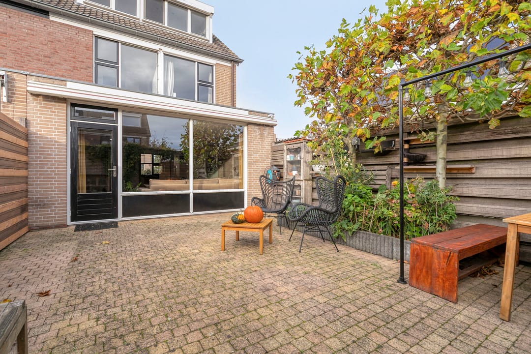 Photo 32 of Anna Bijnsstraat 12