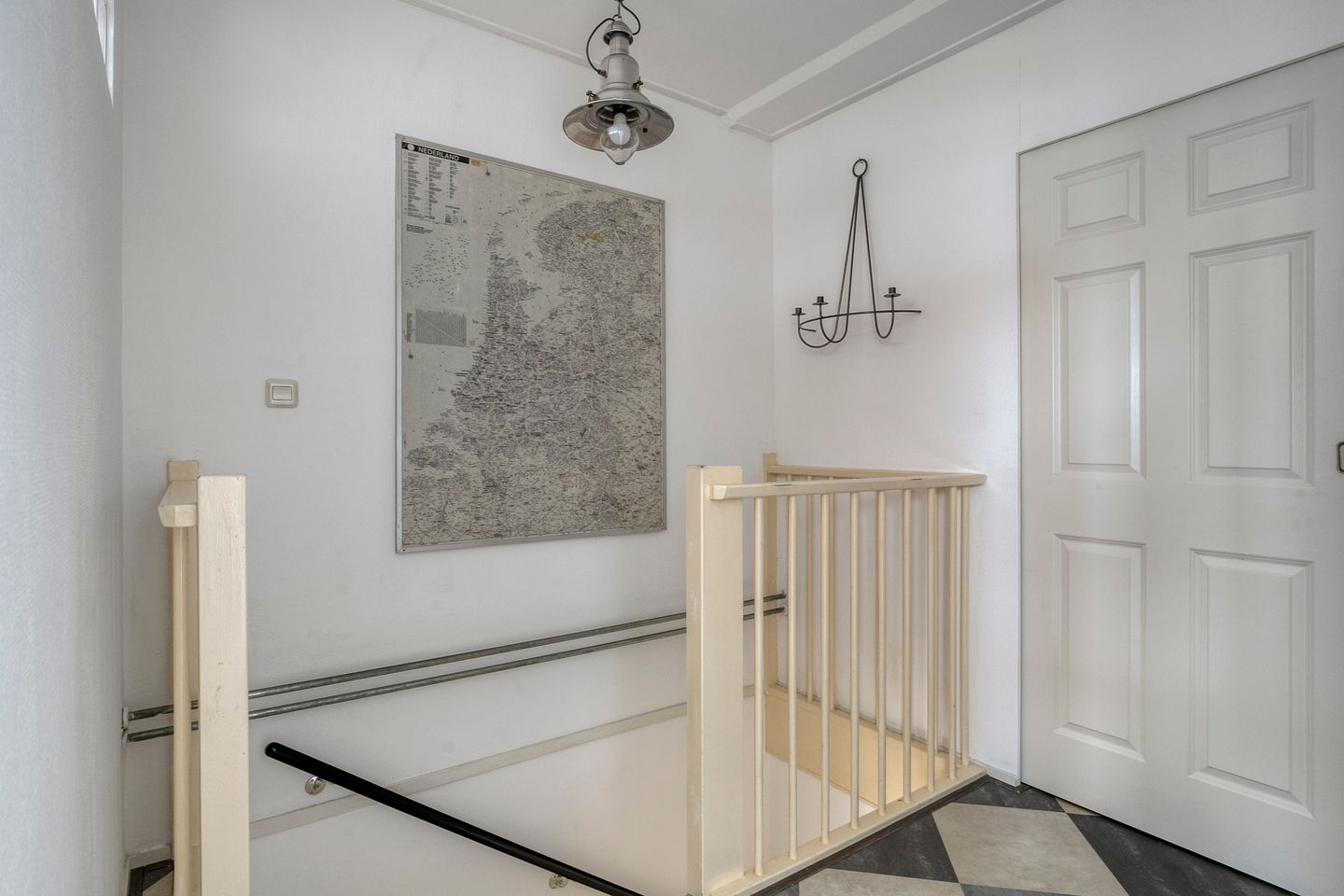 Photo 25 of Anna Bijnsstraat 12