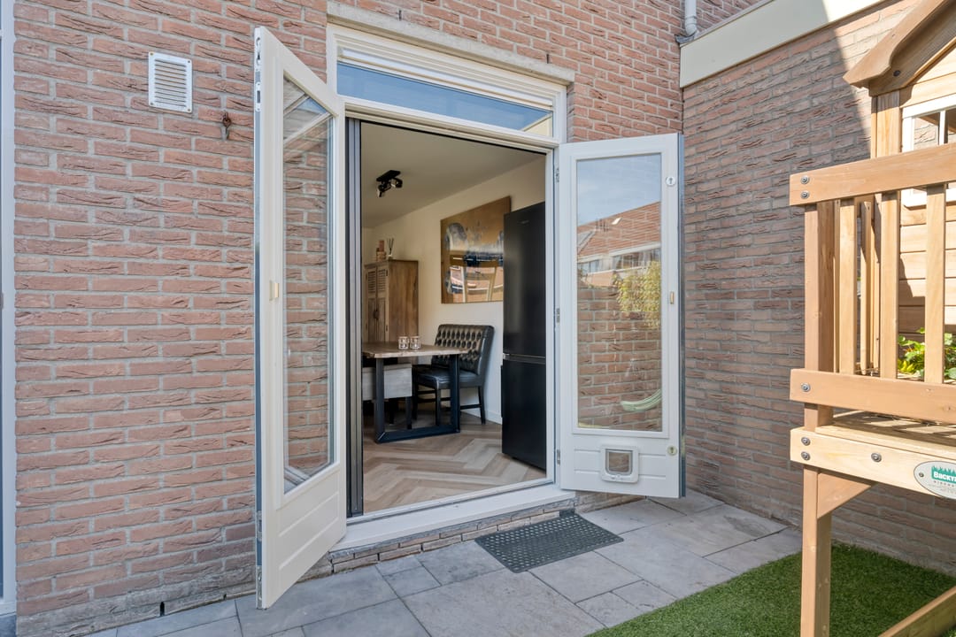 Photo 38 of Aletta Jacobsstraat 74
