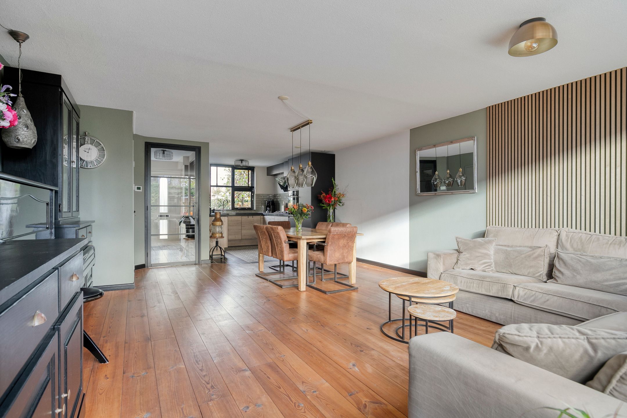 Photo 12 of Anna Bijnsstraat 12