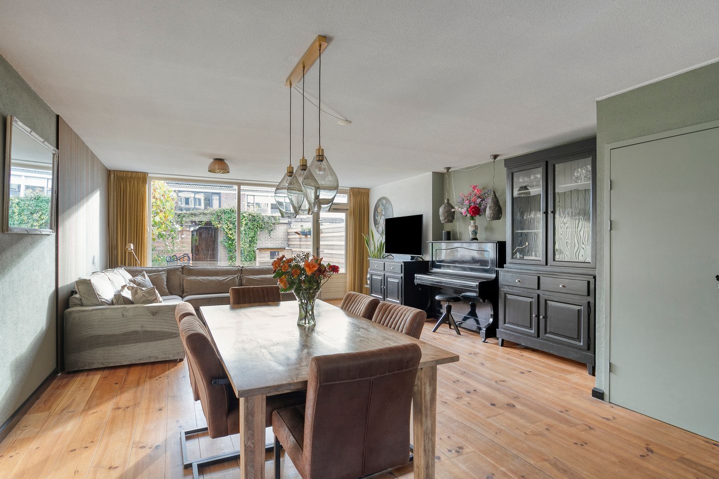 Photo 14 of Anna Bijnsstraat 12