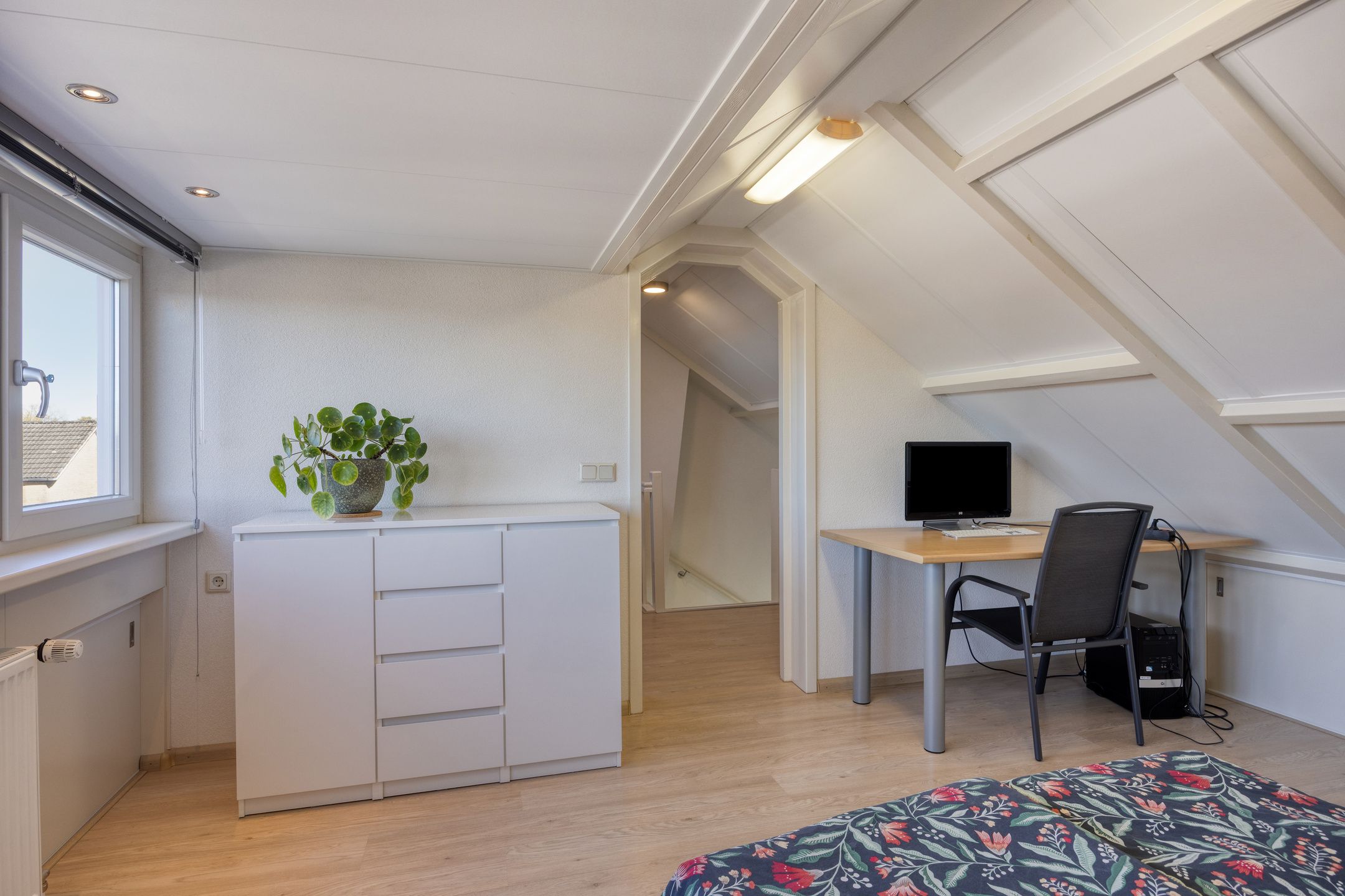 Foto 24 van Simon van den Berghstraat 33