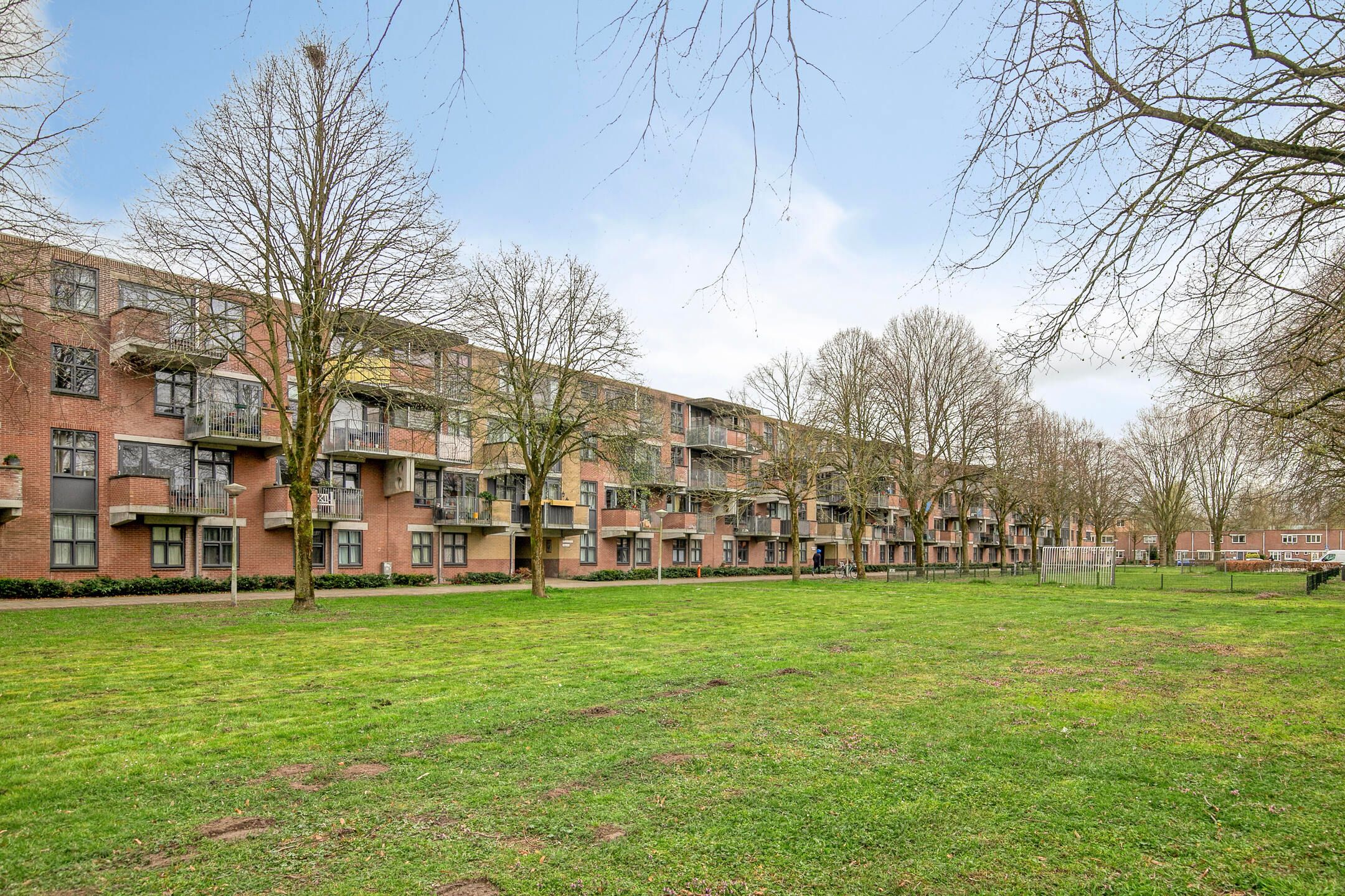 Foto 27 van Toutenburgstraat 74