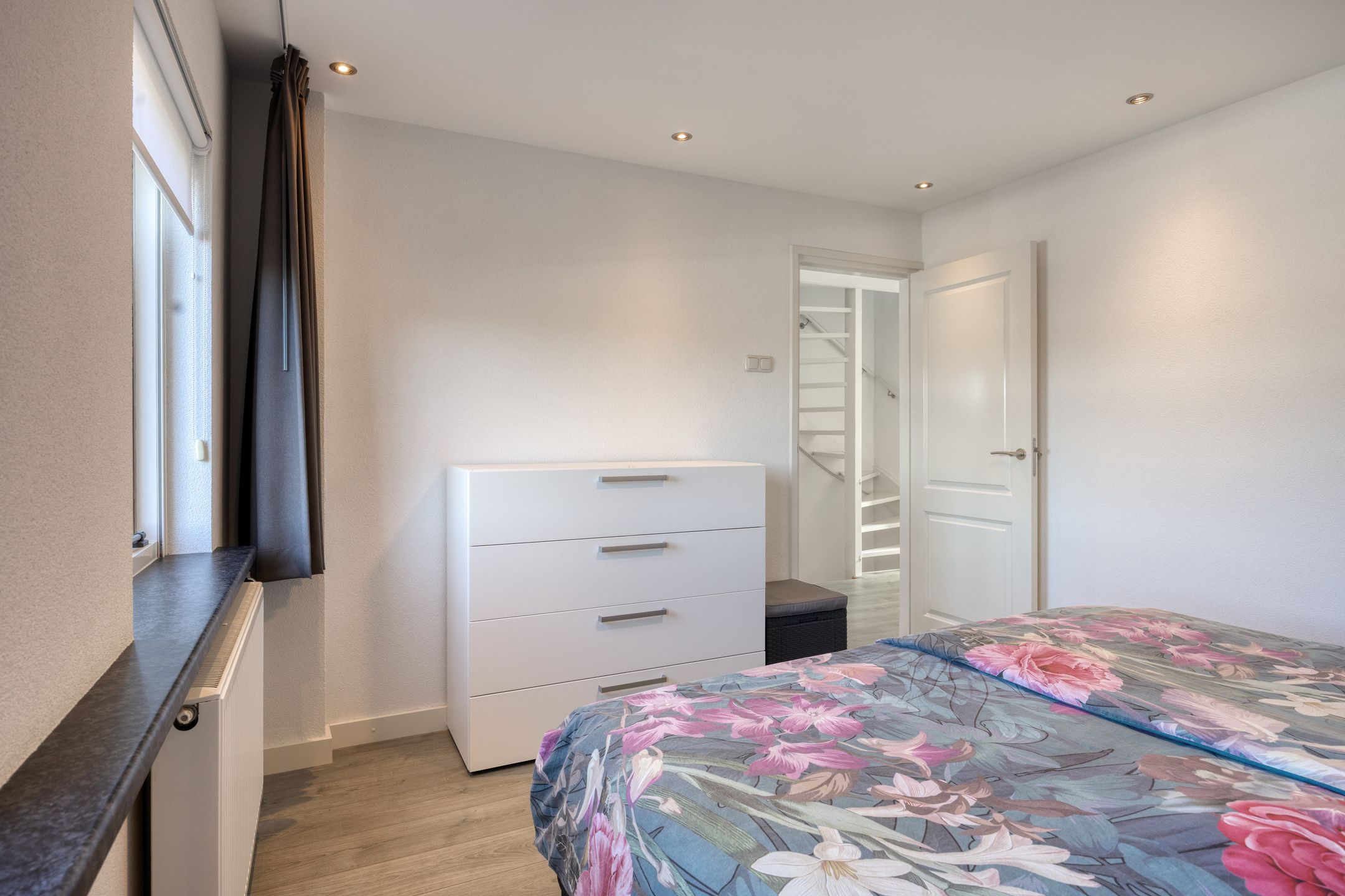 Foto 15 van Simon van den Berghstraat 33