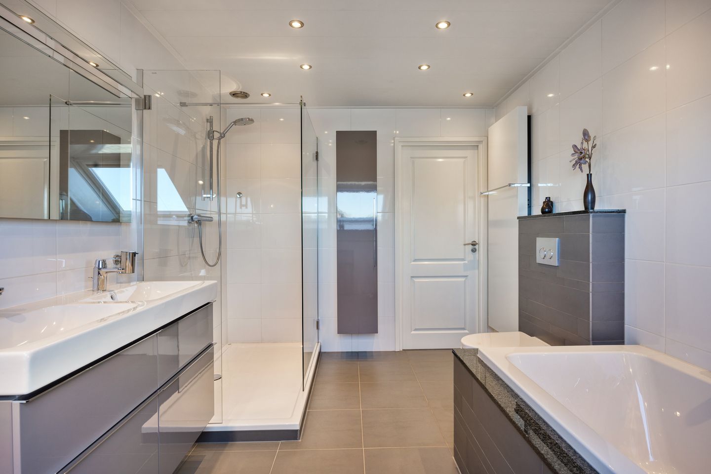 Foto 19 van Simon van den Berghstraat 33