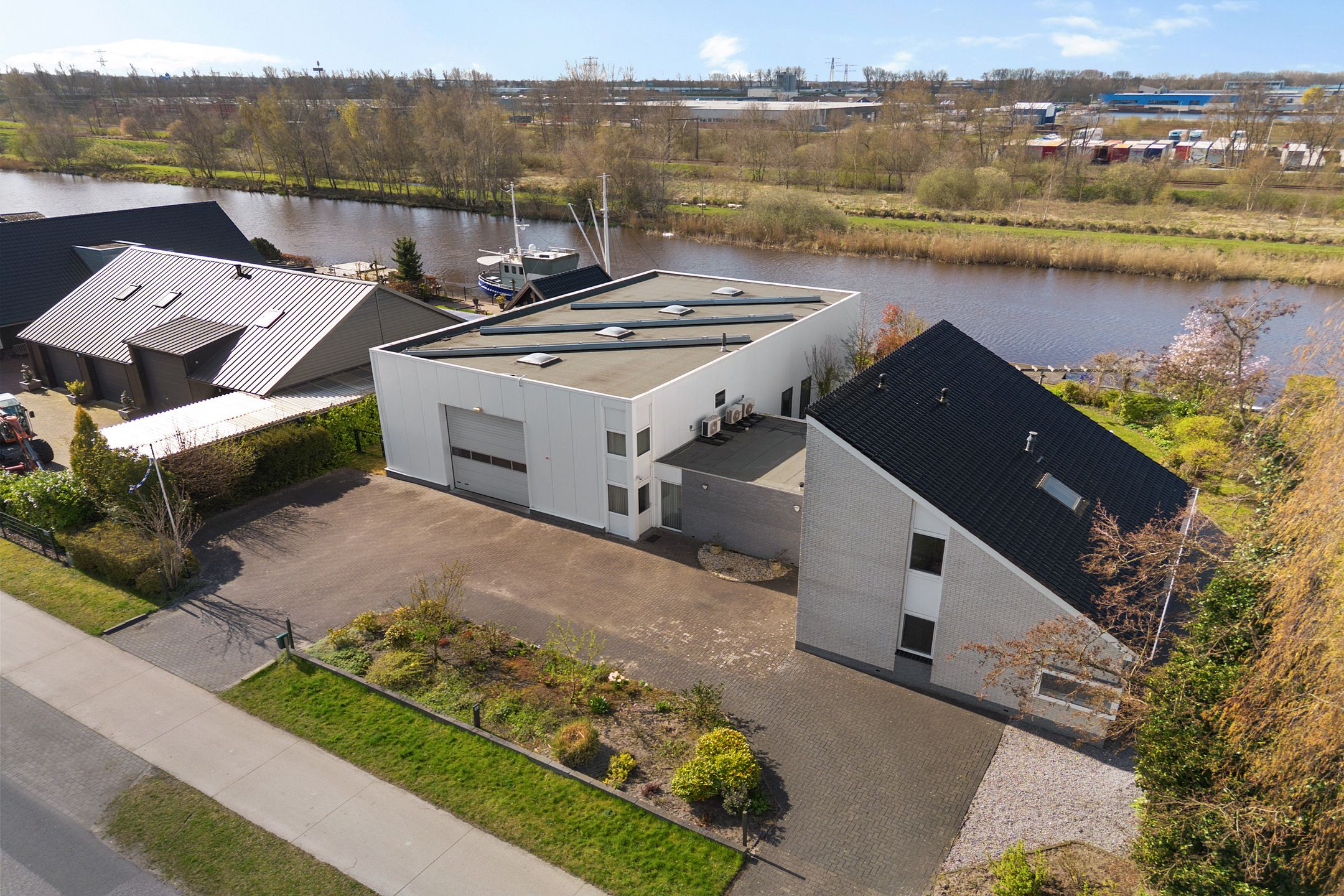 Leeuwarderstraatweg 65 