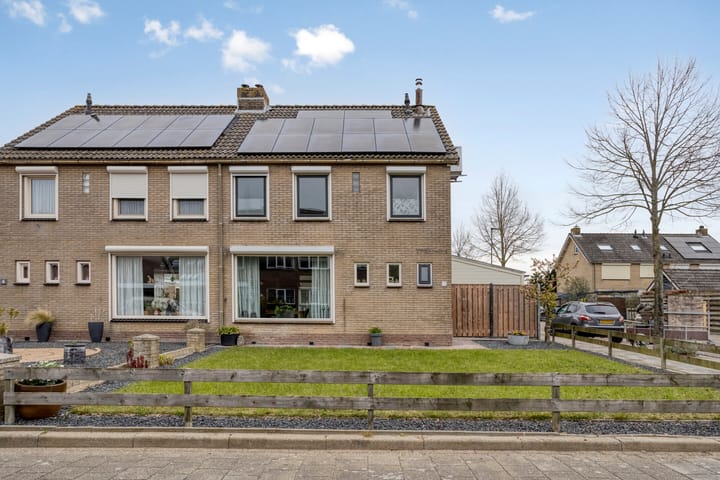 Foto 3 van Middelgatstraat 2