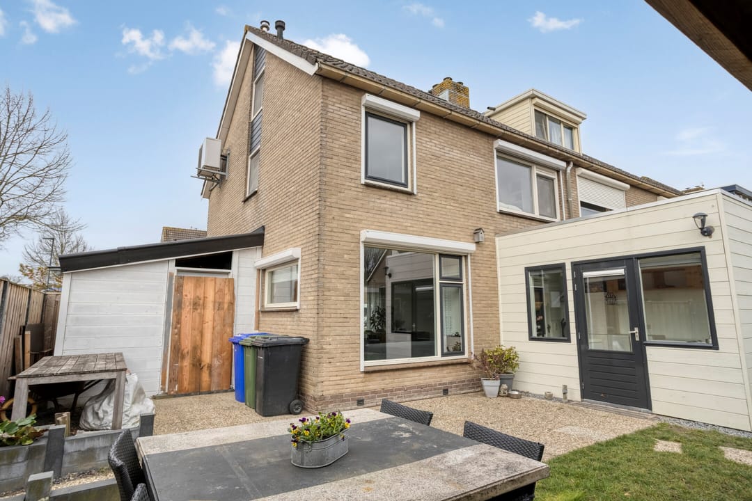 Foto 43 van Middelgatstraat 2