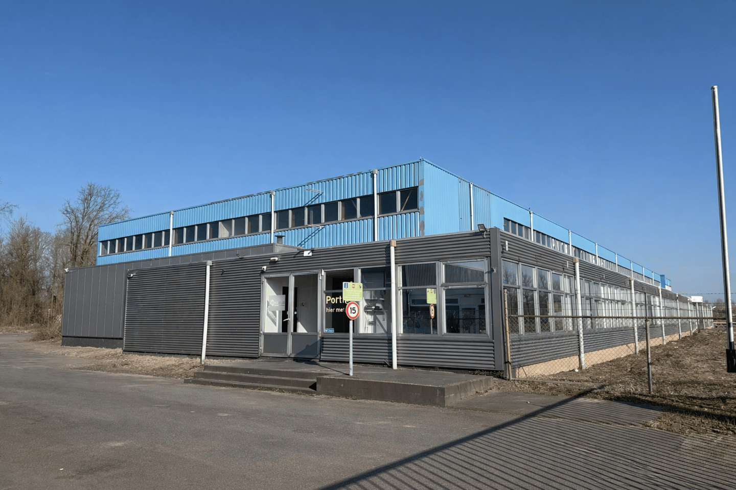 Bekijk foto 2 van Binnenhavenweg 31