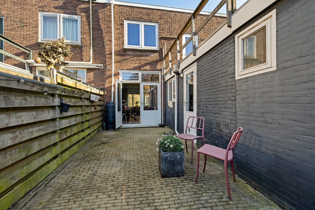 Photo 38 of Eksterstraat 5