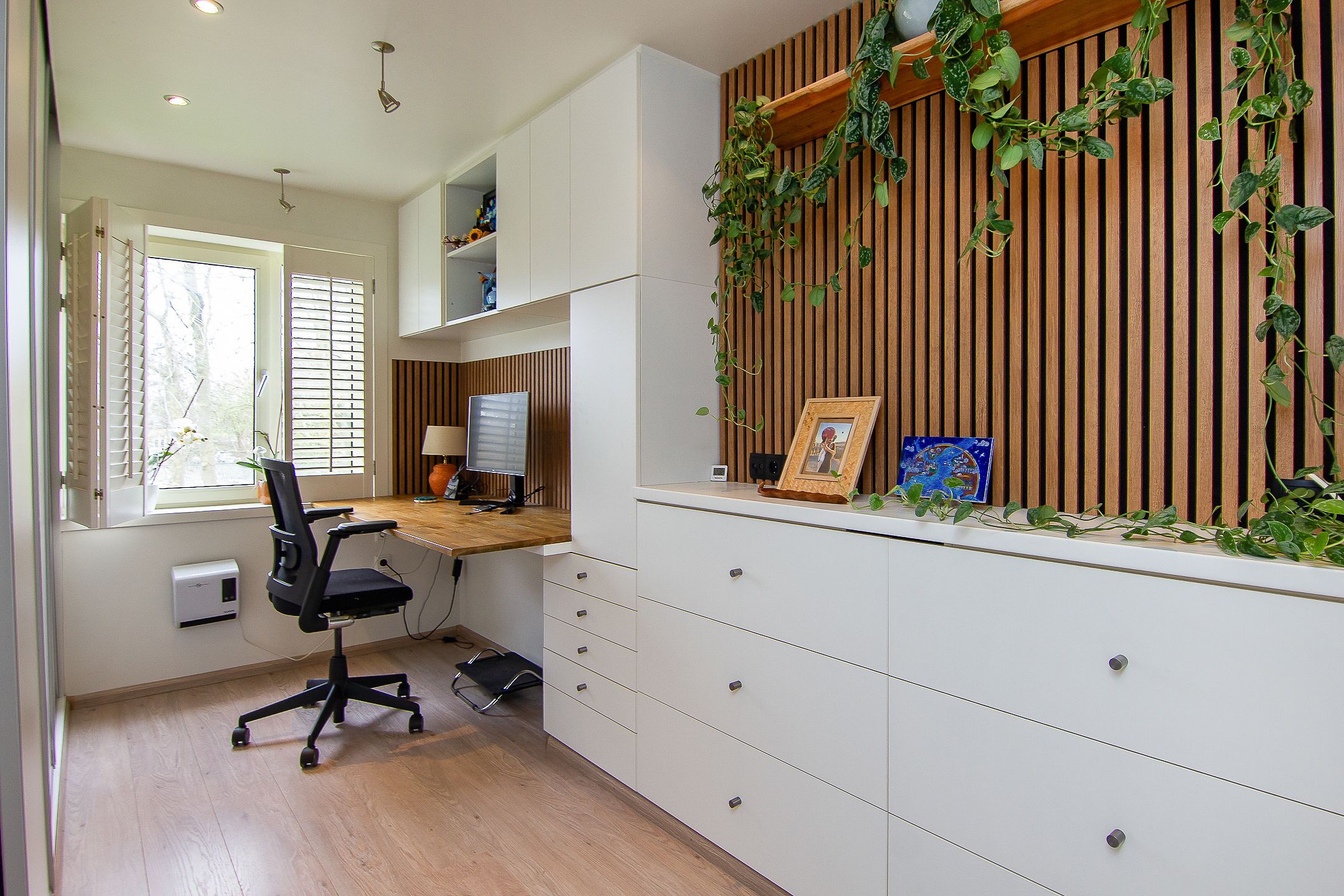 Photo 30 of Albert Verweylaan 17-II