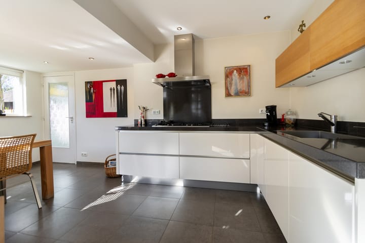 Photo 4 of Teune Smeedstraat 3