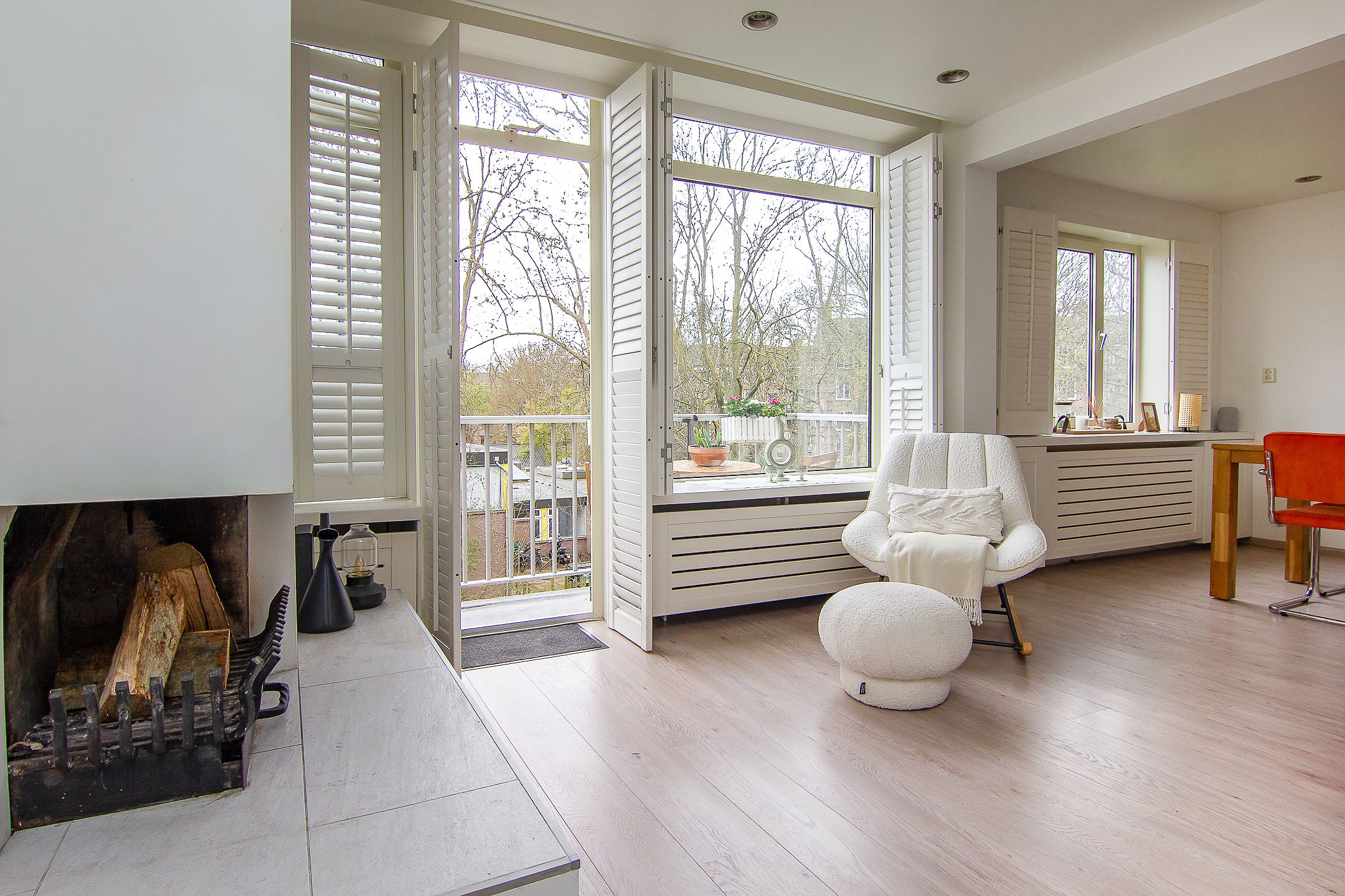 Photo 6 of Albert Verweylaan 17-II