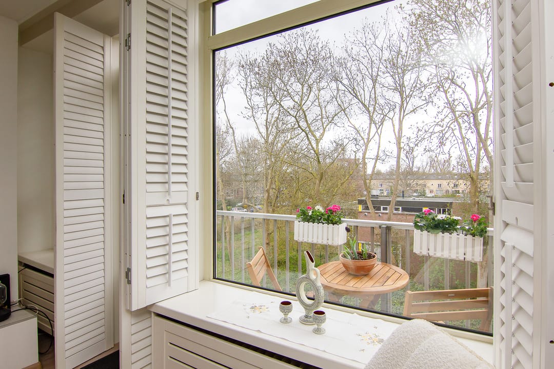 Photo 8 of Albert Verweylaan 17-II