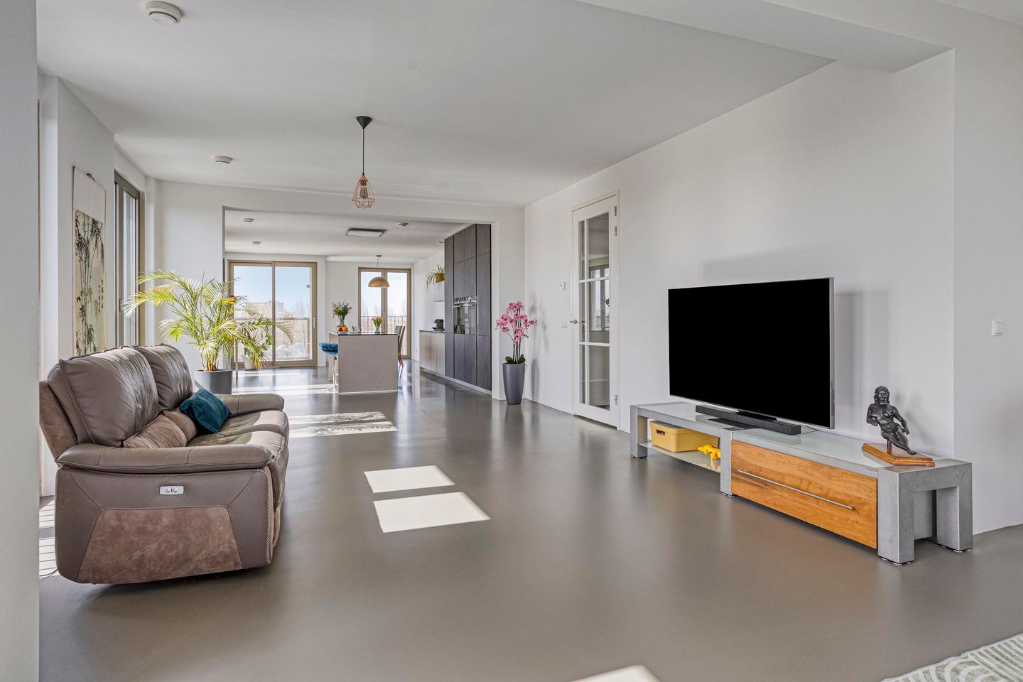 Foto 19 van Klaasje Zevensterstraat 569