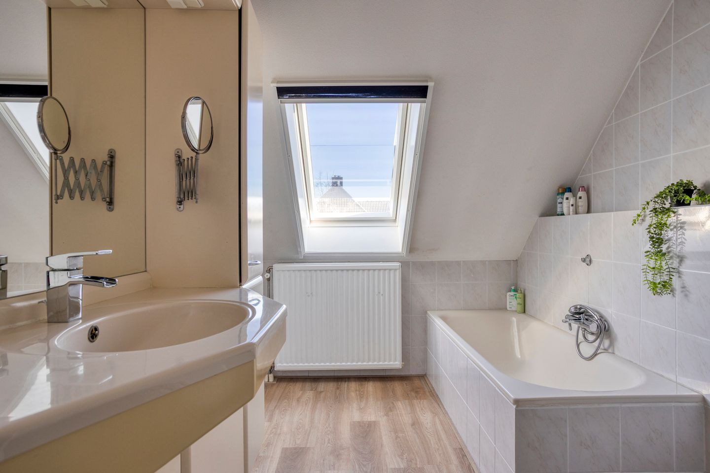 Foto 25 van Velmolenweg 74