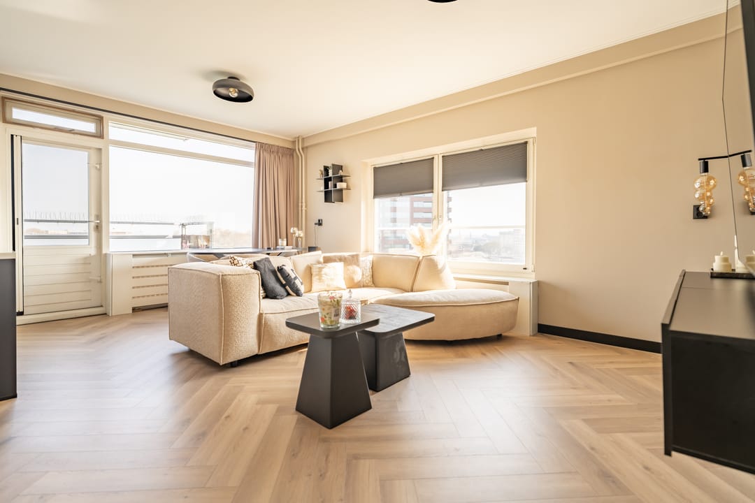 Photo 8 of Prins Bernhardplein 61