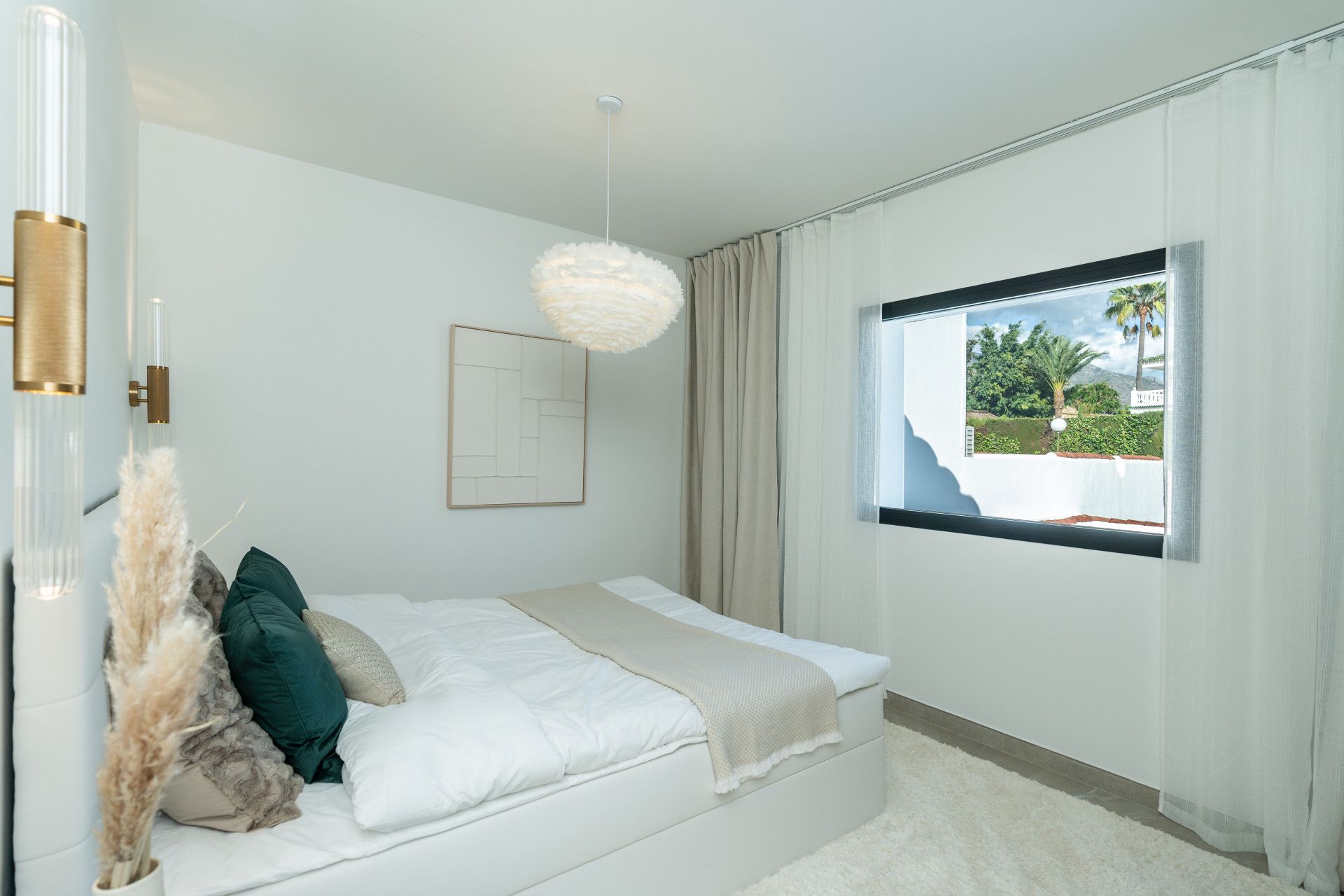 Foto 12 van Calle valle del golf 8