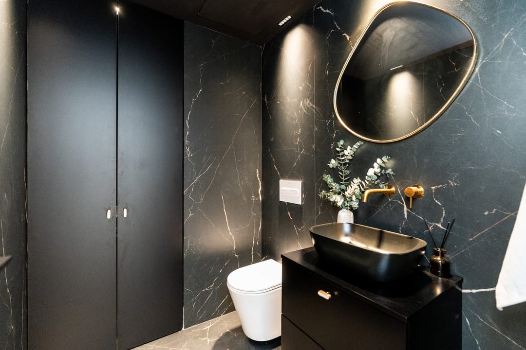 Foto 7 van Calle valle del golf 8