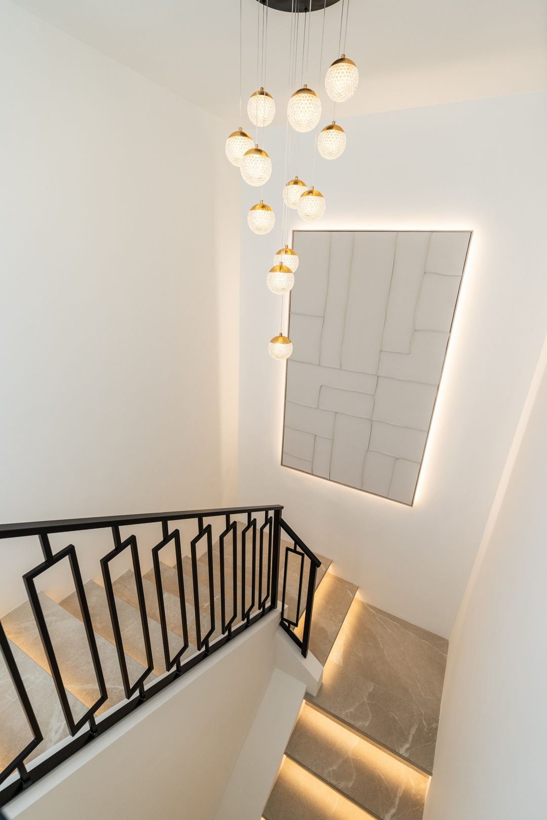 Foto 11 van Calle valle del golf 8