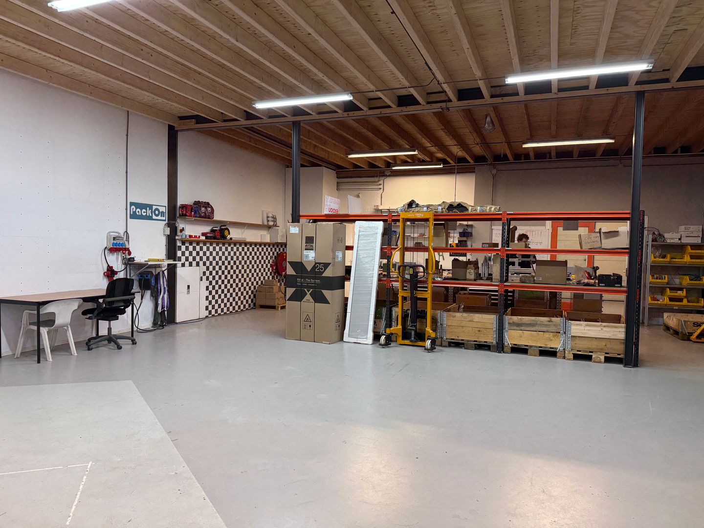 View photo 4 of Spuiweg 22-h