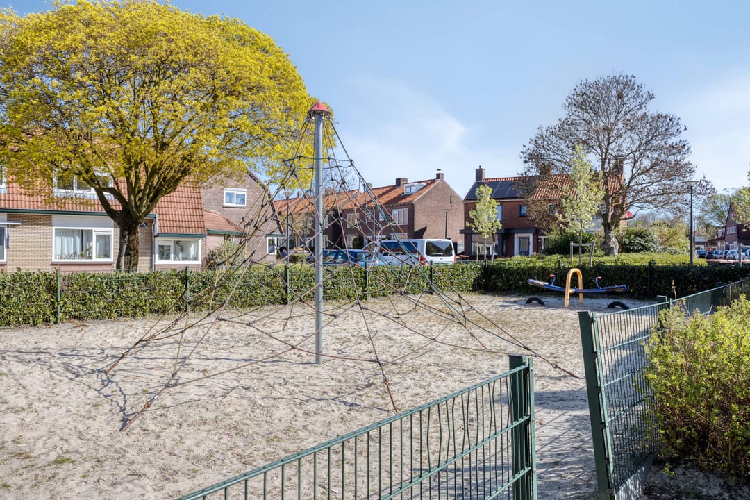 Photo 28 of Ringovenstraat 10