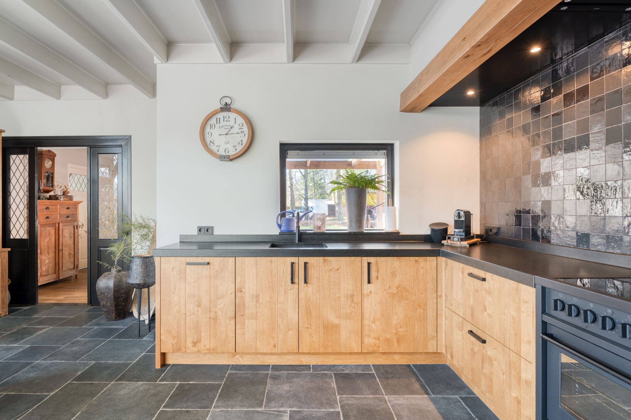 Foto 24 van Mheneweg Zuid 16