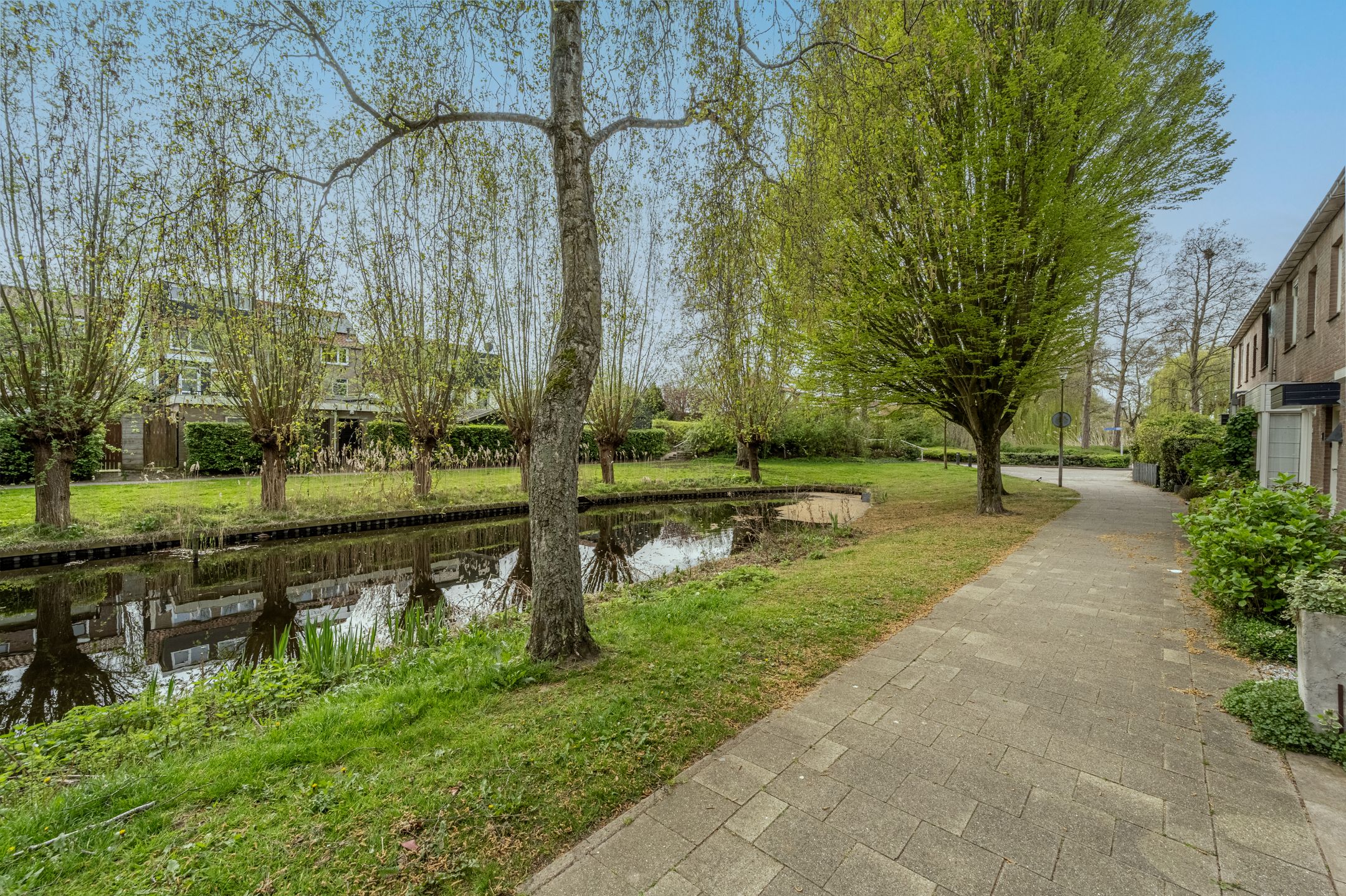 Foto 3 van Klompenmaker 25