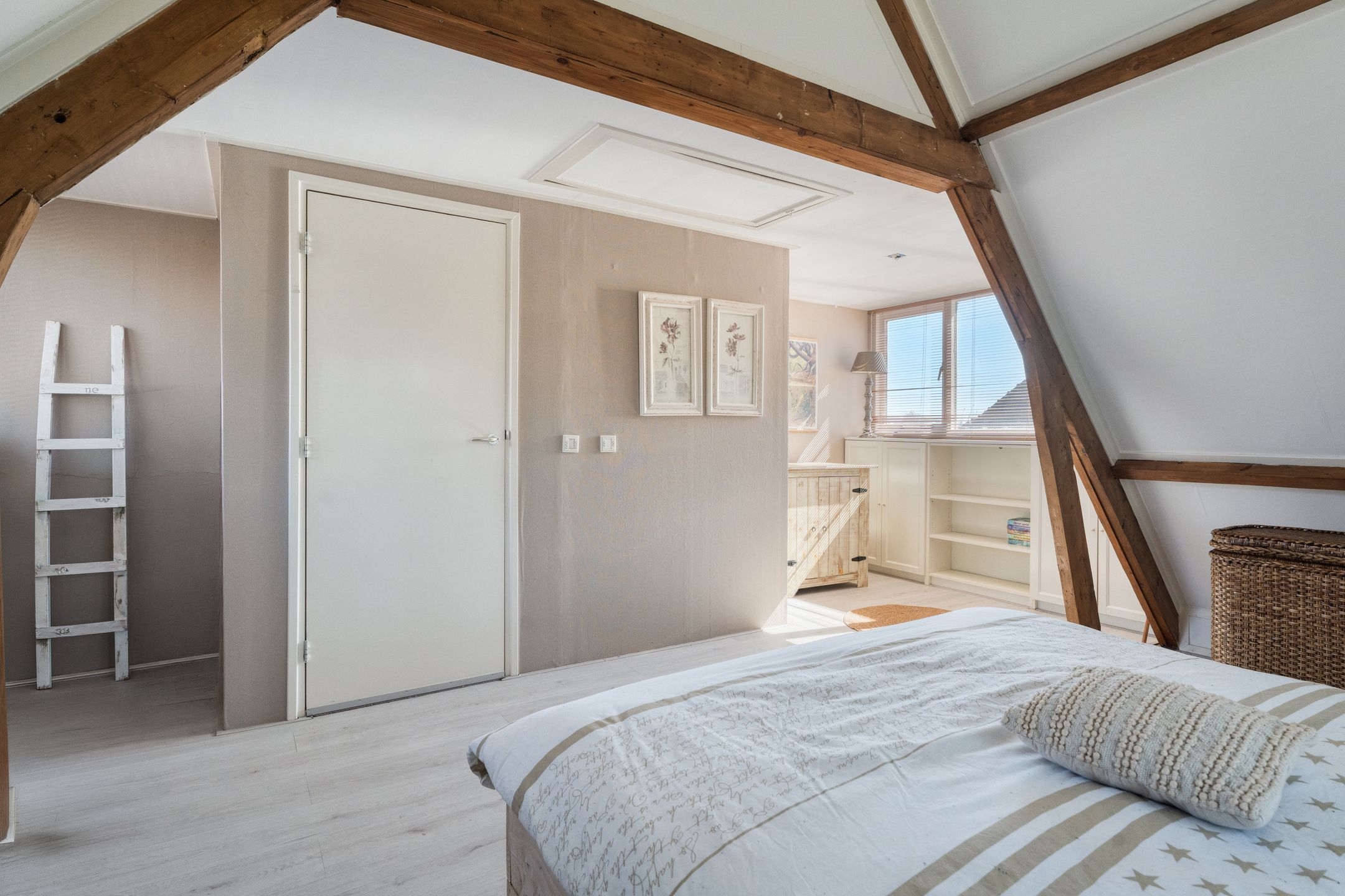 Foto 33 van Mheneweg Zuid 16