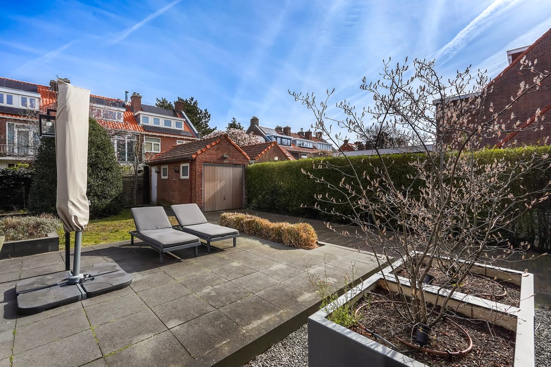 Spacious corner house with dune views and private parking in Vogelwijk — 23