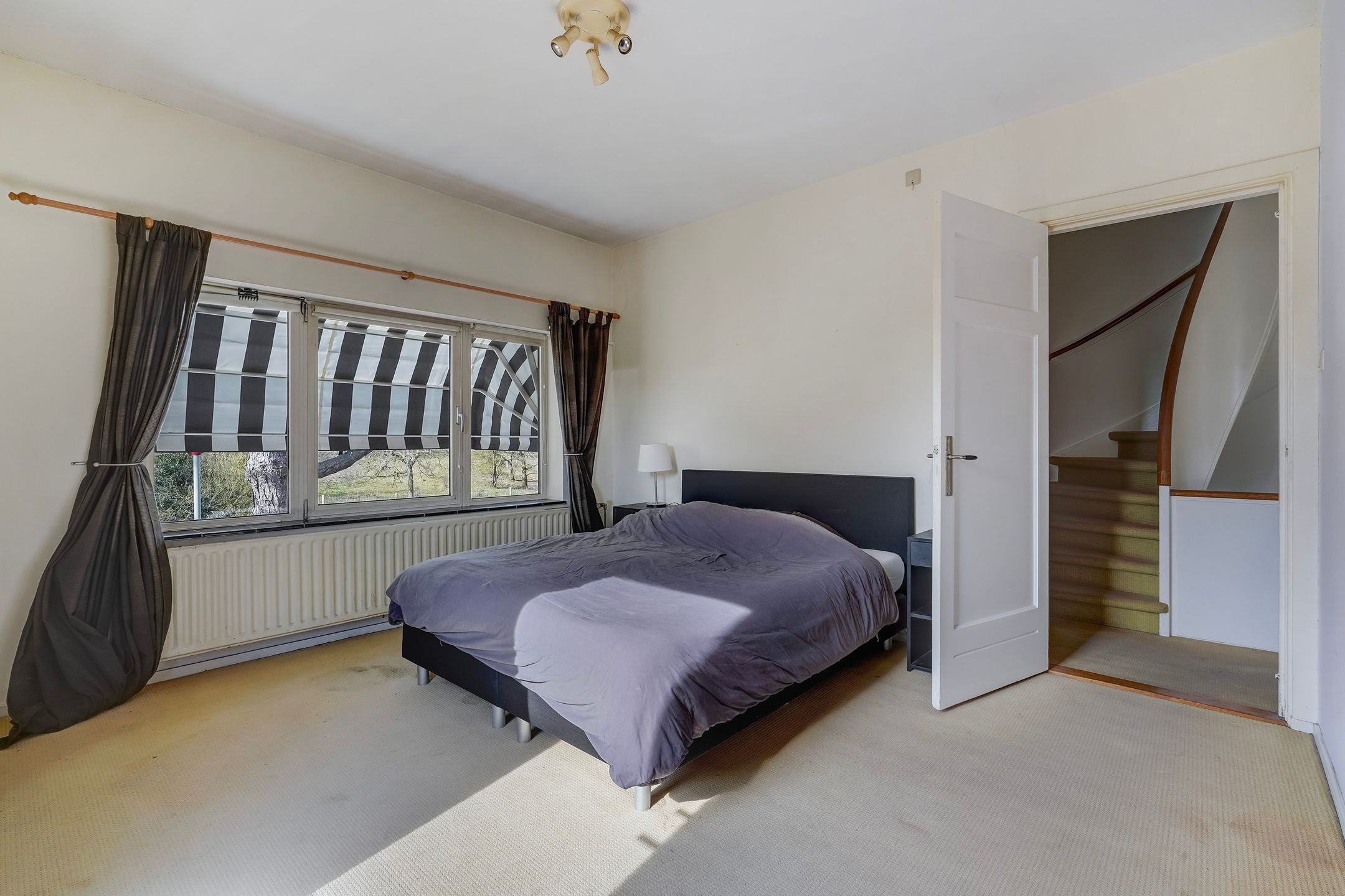 Spacious corner house with dune views and private parking in Vogelwijk — 36