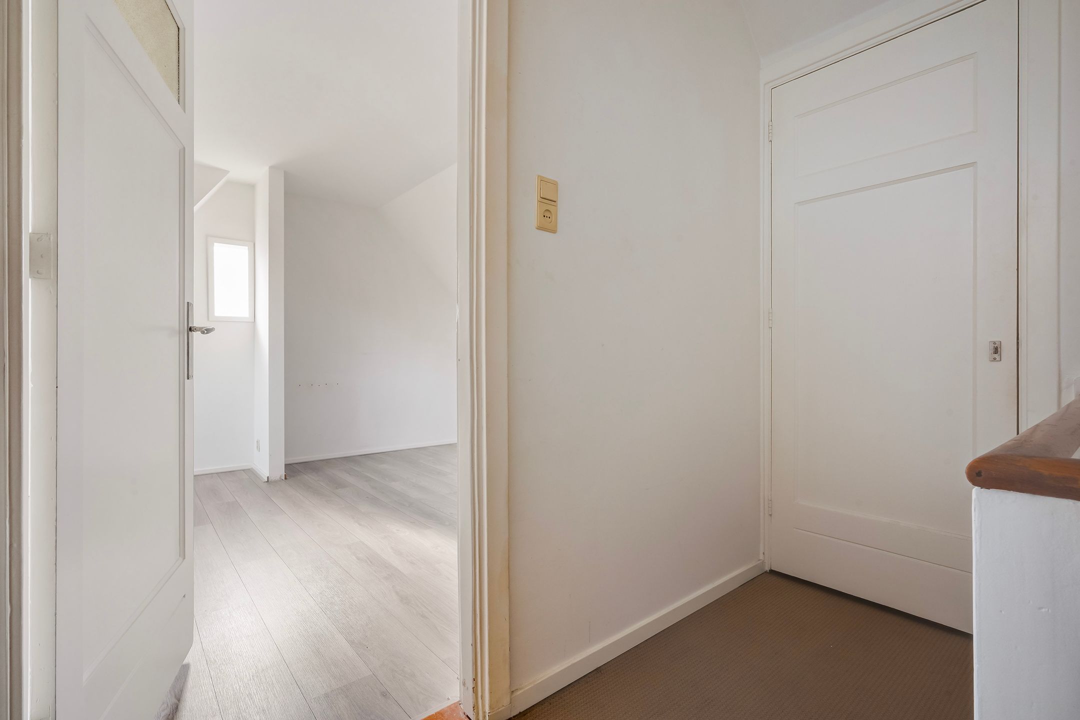Spacious corner house with dune views and private parking in Vogelwijk — 51