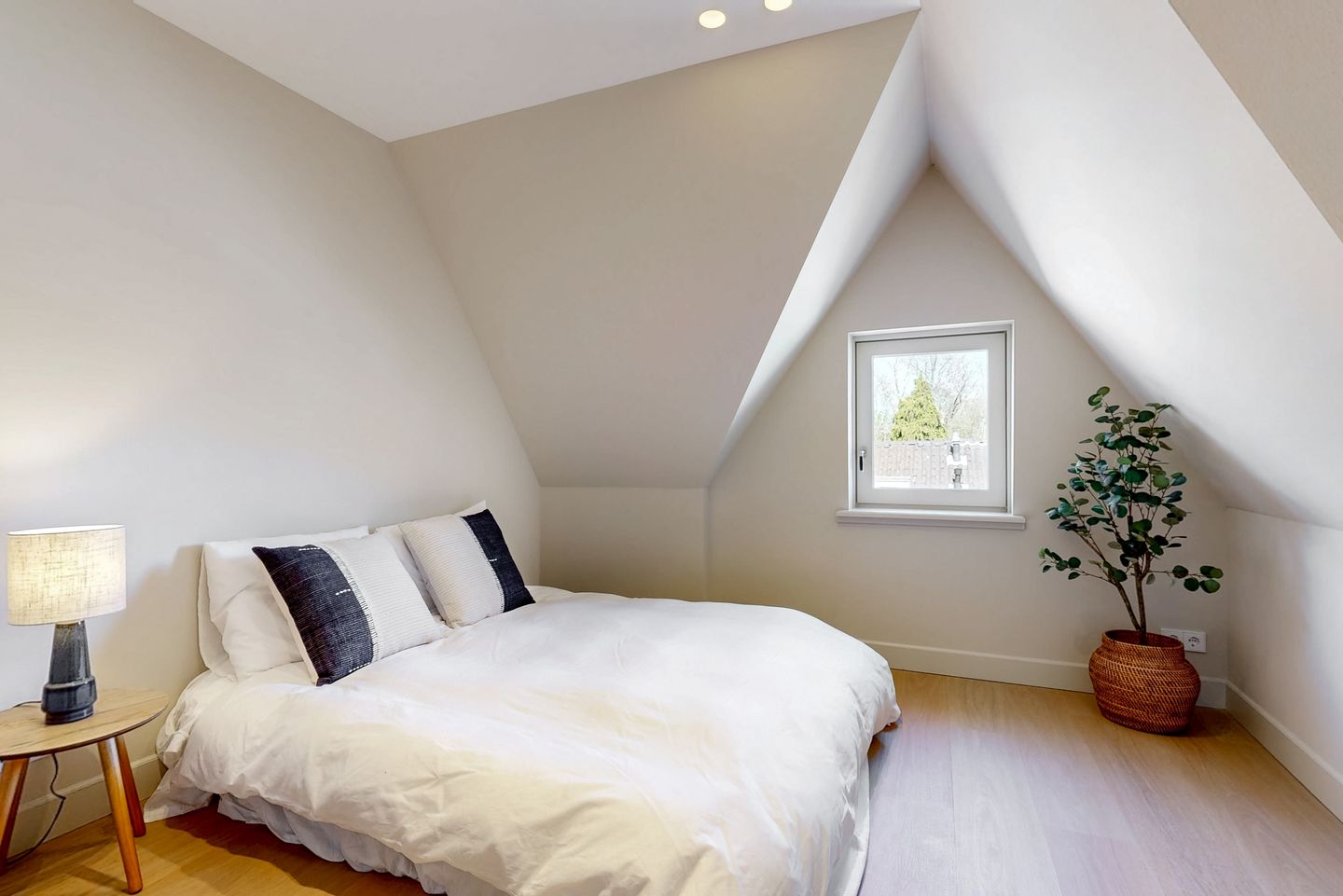 Foto 14 van Morsweg 142-A