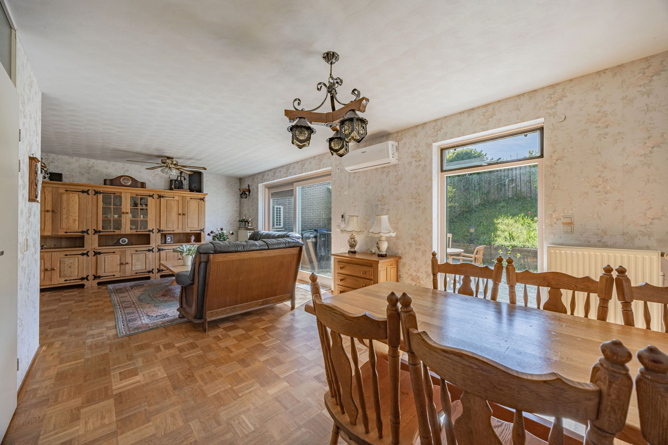 Foto 12 van Von Weberstraat 18