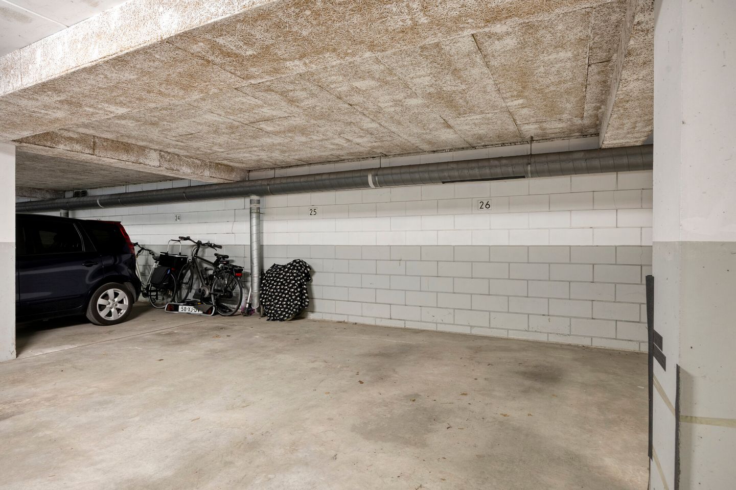 Photo 19 of Frank van Borselenstraat 1-A