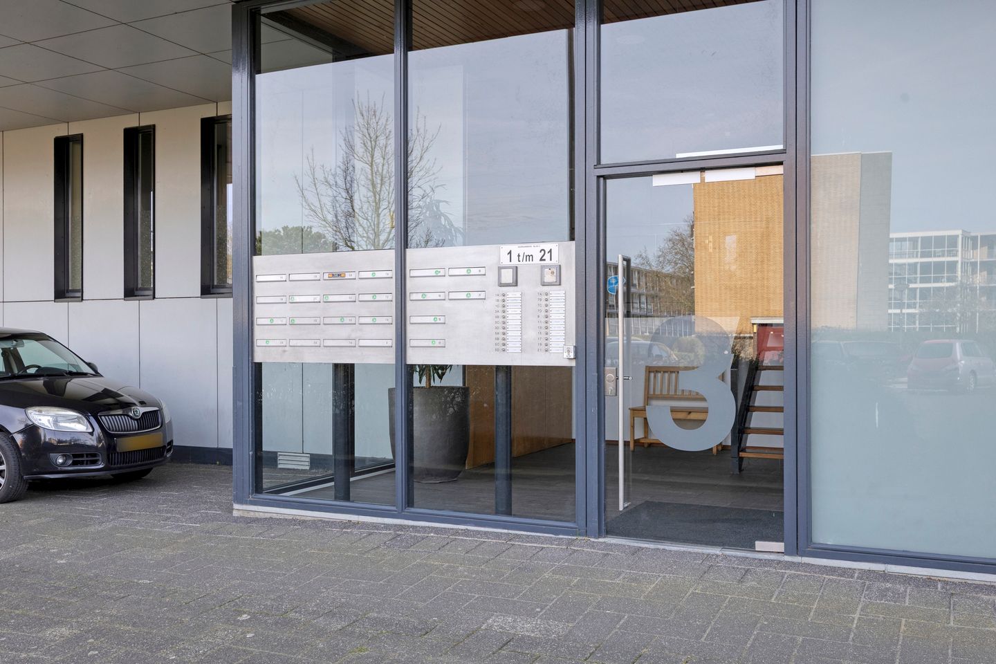 Photo 20 of Frank van Borselenstraat 1-A
