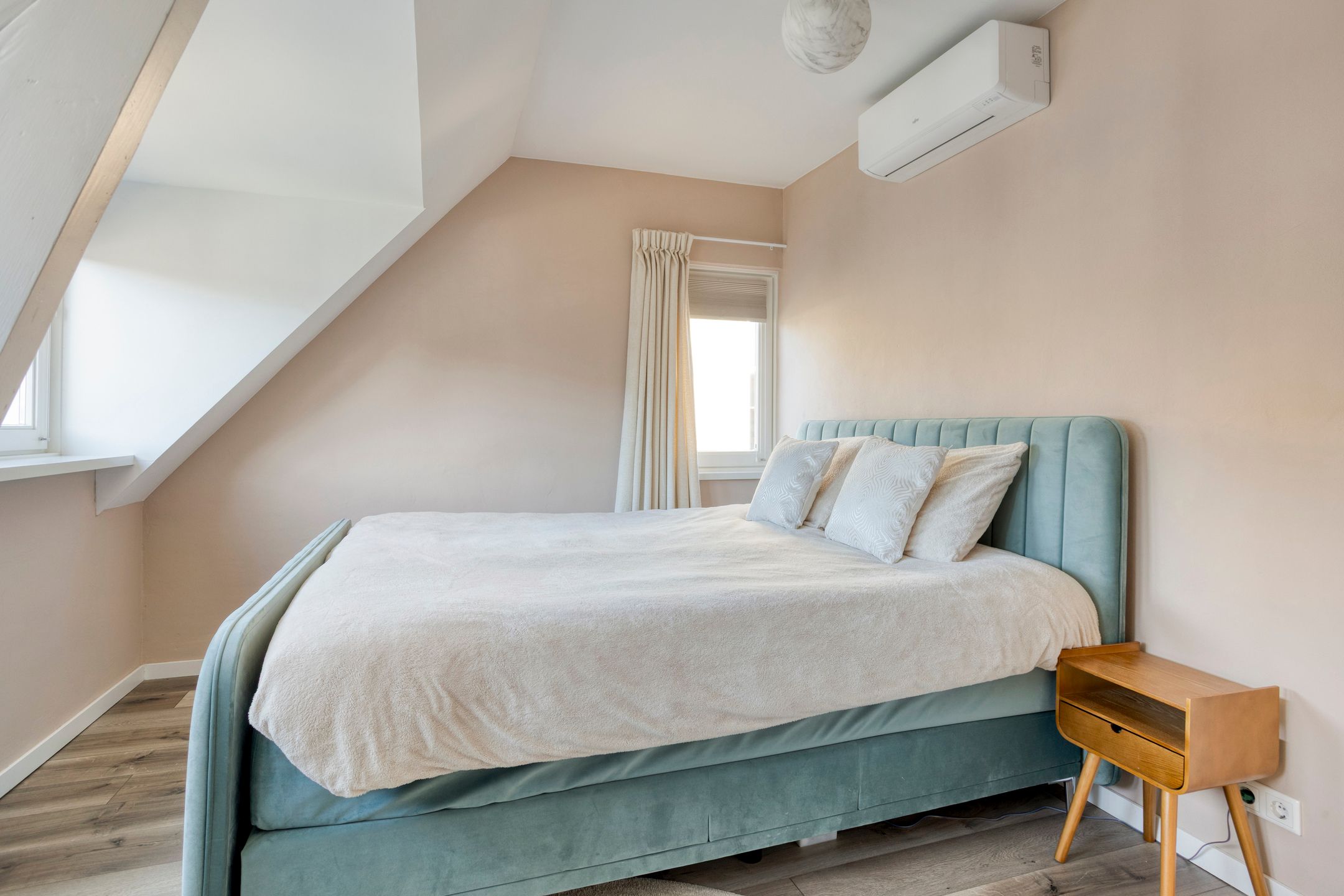 Foto 18 van Schoolstraat 37