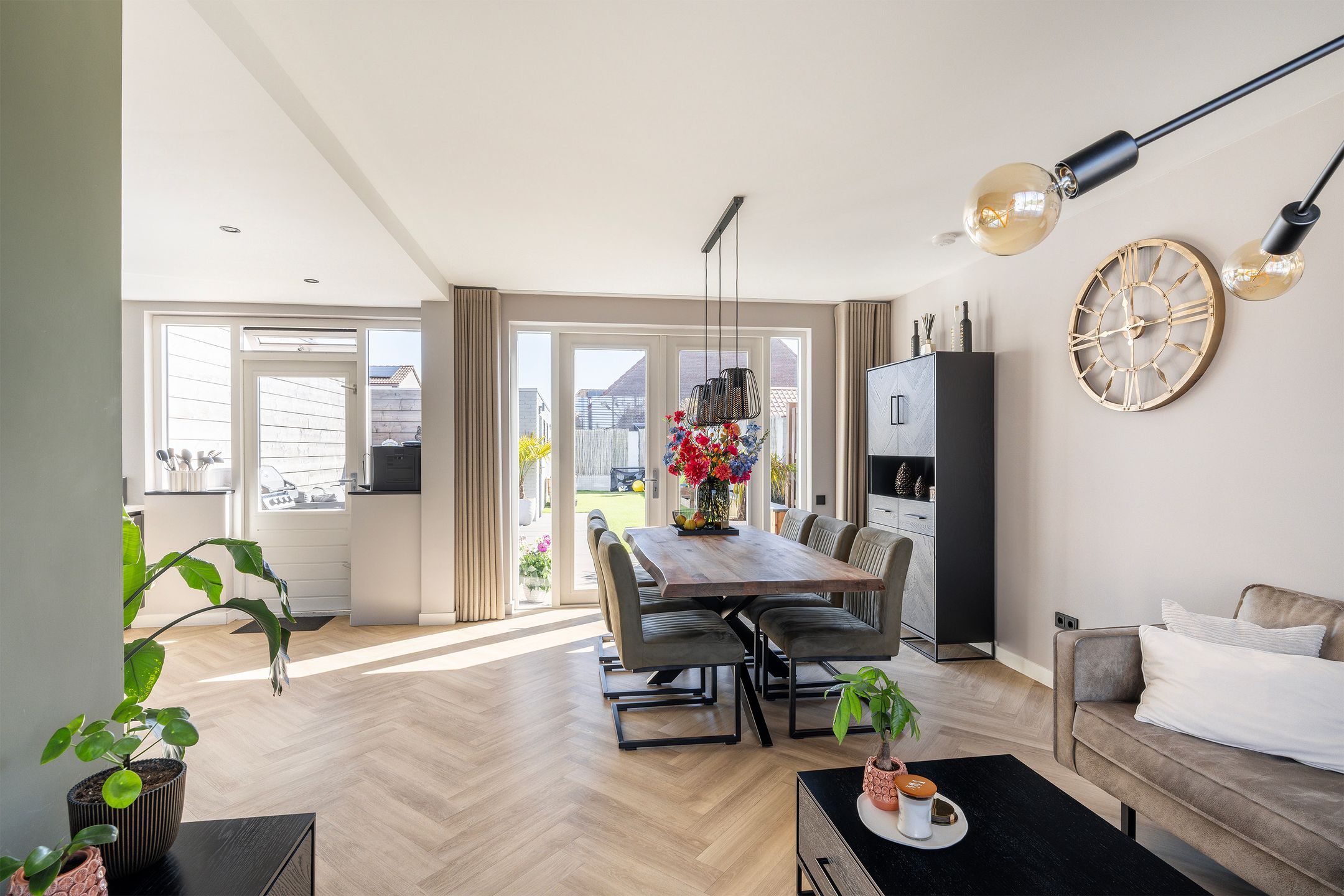 Modern Semi-Detached Home with Garage and Solar Panels in Oud-Vossemeer — 15