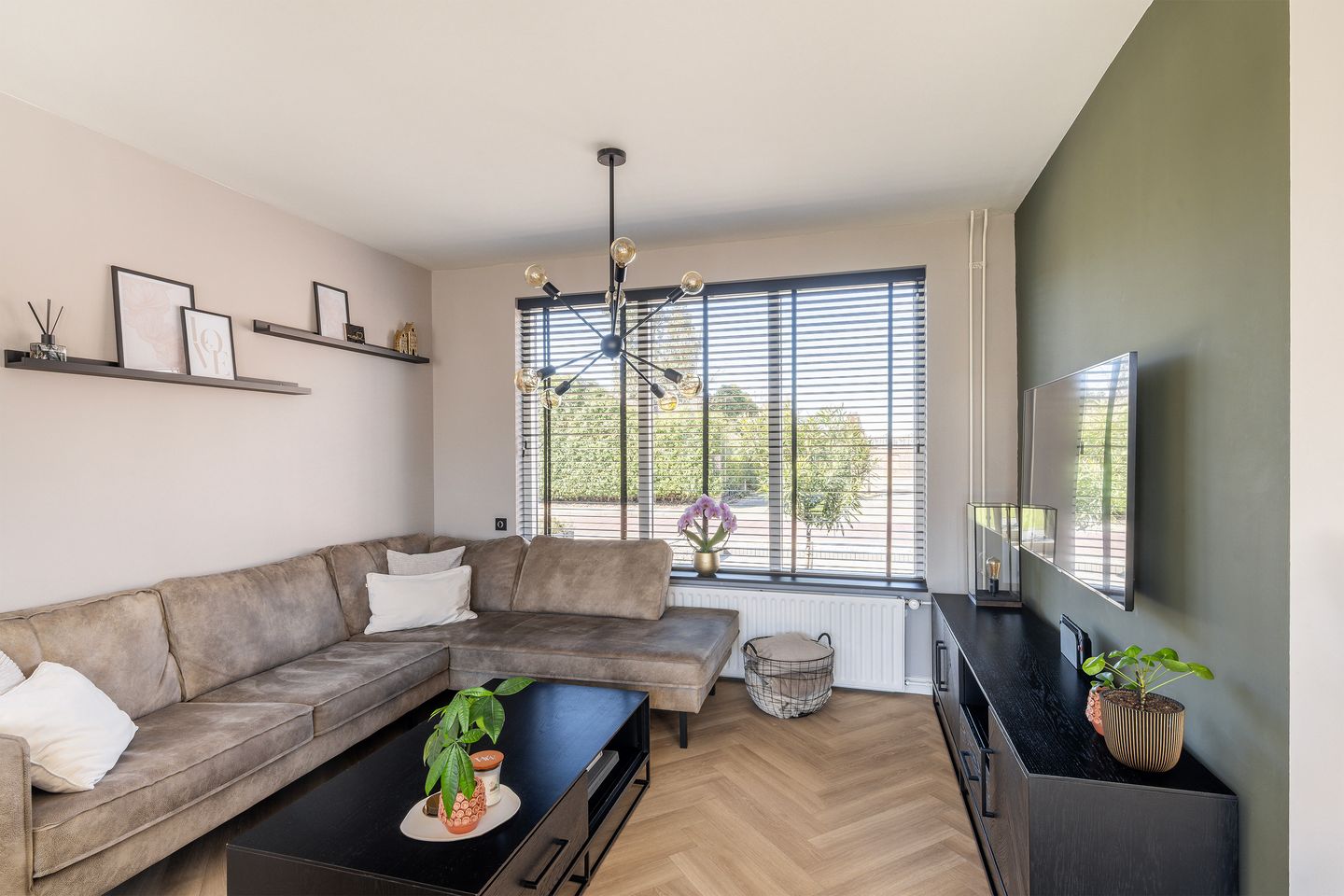 Modern Semi-Detached Home with Garage and Solar Panels in Oud-Vossemeer — 14