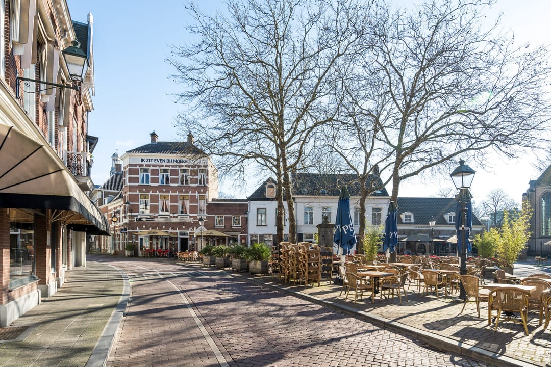 Photo 46 of Burgemeester Middelaerlaan 3