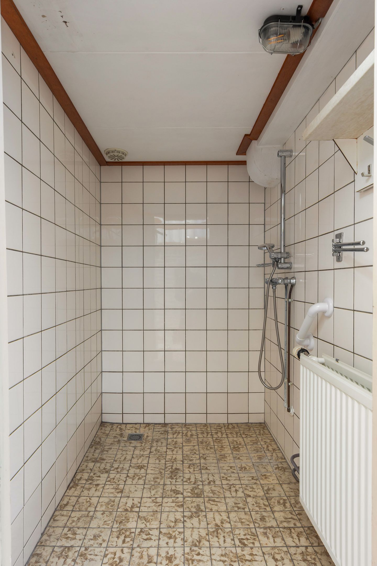 Characterful 1930s Home with Large Garden and Sheds Near Apeldoorn Centre — 14