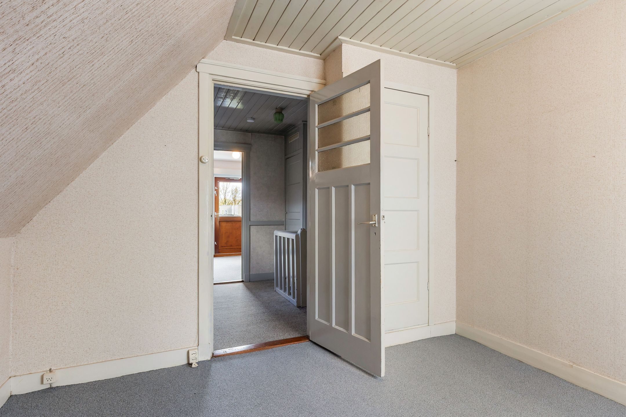 Characterful 1930s Home with Large Garden and Sheds Near Apeldoorn Centre — 24