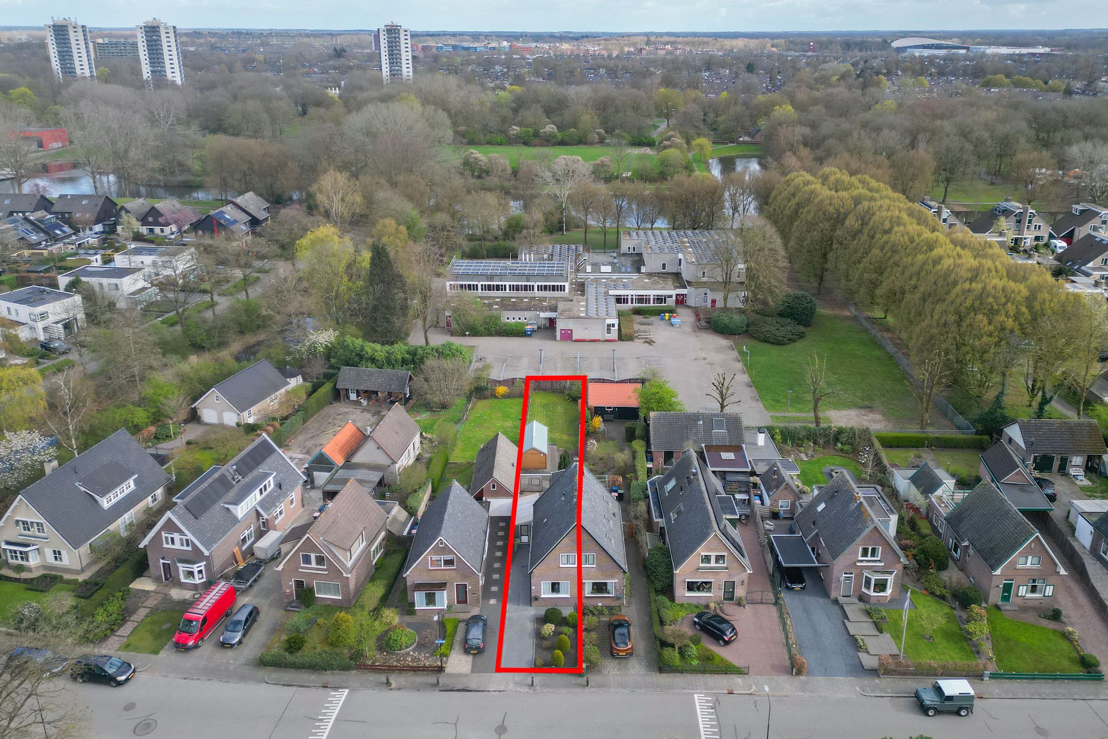 Characterful 1930s Home with Large Garden and Sheds Near Apeldoorn Centre — 36