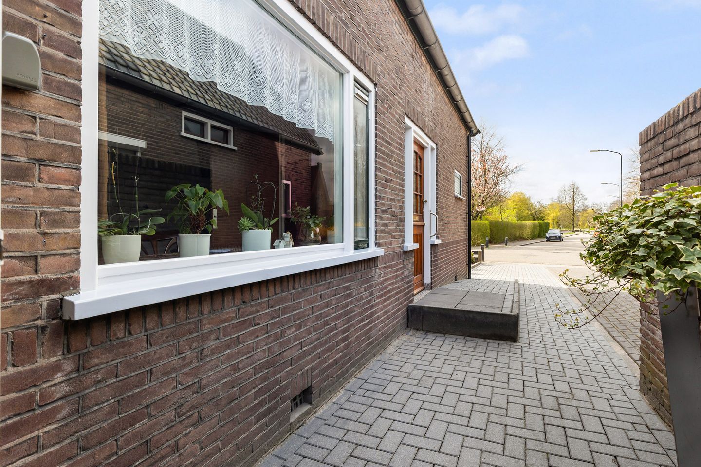 Characterful 1930s Home with Large Garden and Sheds Near Apeldoorn Centre — 25