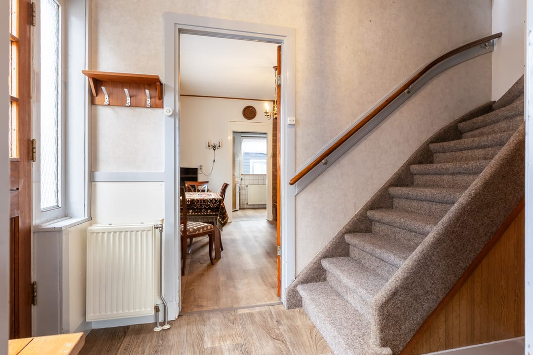 Characterful 1930s Home with Large Garden and Sheds Near Apeldoorn Centre — 16