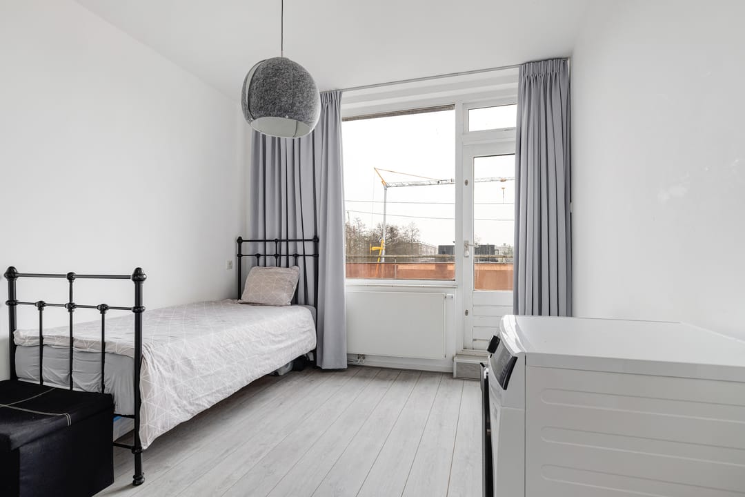 Photo 37 of Arent van 's-Gravesandestraat 29