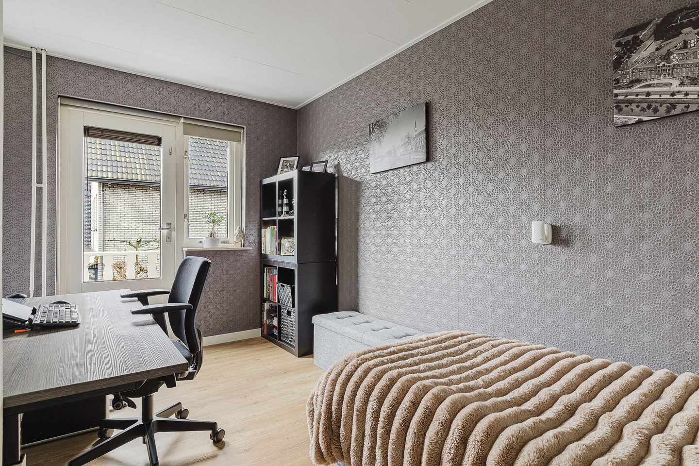 Spacious semi-detached home with garage and south-facing garden in Rijsbergen — 29